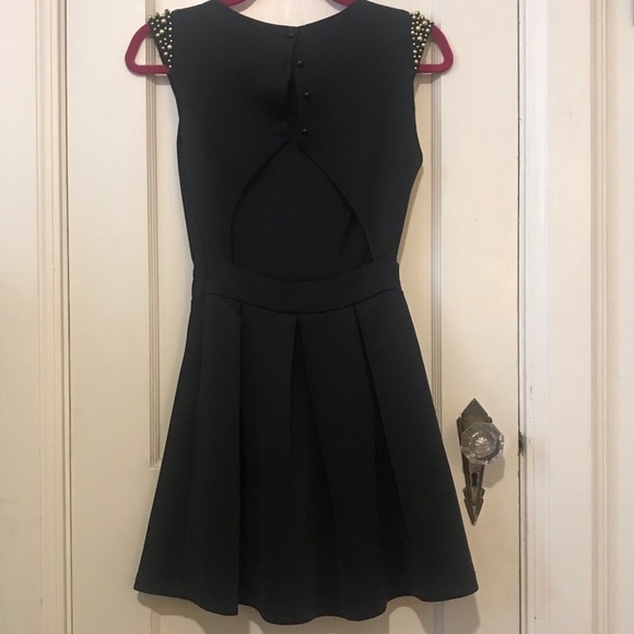 Guess A-line open back dress - Picture 3 of 3